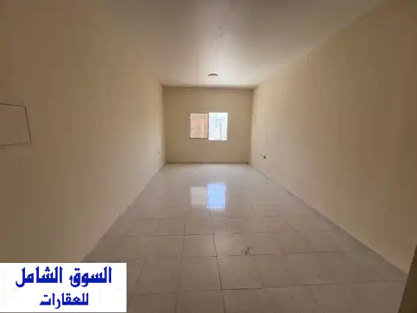 استوديو أحلامك بالنعيمية 2 عجمان: مساحة ضخمة،...