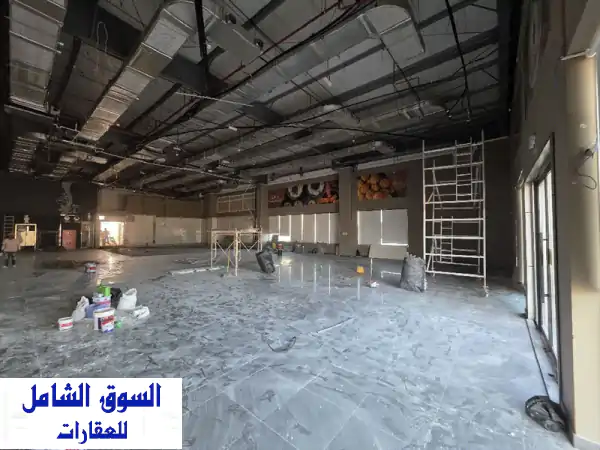 فرصه لن تعوض لاصاحاب المشاريع معرض كبير في الظيت الجنوبي موقع مميز جدا مساحة كبيرة تصل الى أكثر من ...