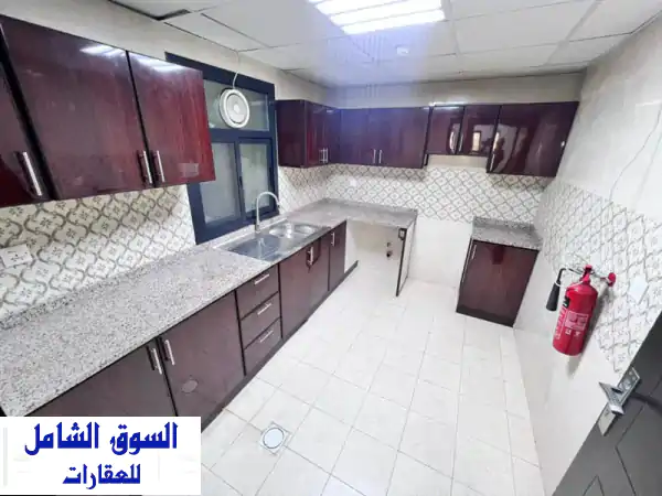 صفقة العمر للإيجار: شقة غرفة وصالة فاخرة بموقع استثنائي (قرب دبي/الشارقة) + صيانة وتكييف مجاني!