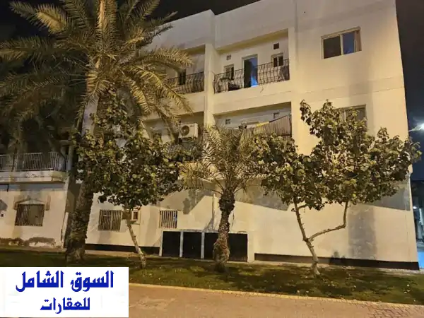 فرصة استثمارية لا تعوض: بناية زاوية مؤجرة بالكامل بالمحرق | دخل 1385 د.ب شهرياً