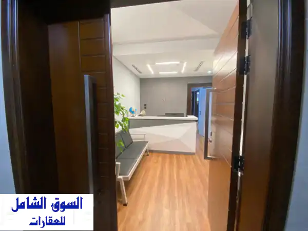 فرصة استثمارية ذهبية: مكتب تجاري للبيع في...