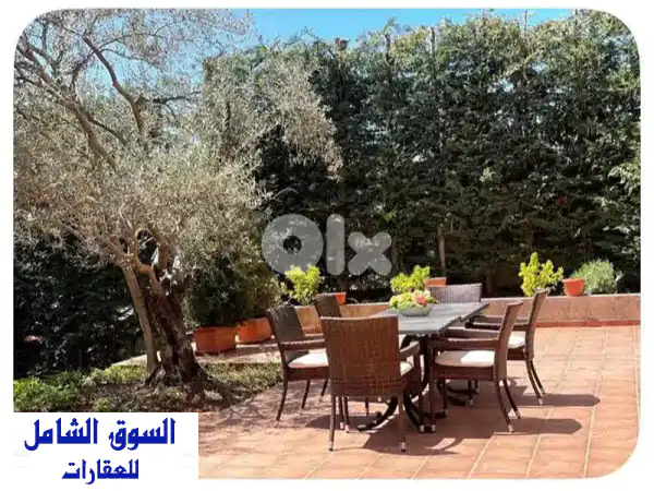 اكتشف فيلا أحلامك للإيجار في ريفون، كسروان | 5 غرف...