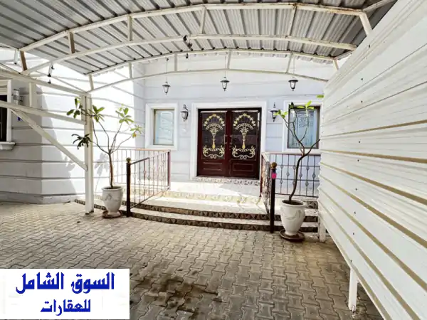 فيلا فخمة للإيجار في عبدالله المبارك الصباح، قطعة...