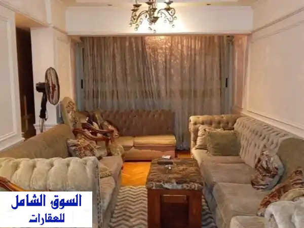 شقة مفروشة ومكيفة للإيجار السنوى لعشاق ميامى خطوات...