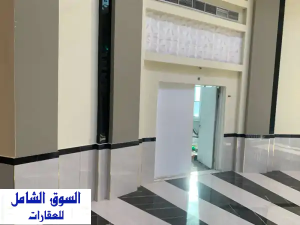 فرصة استثمارية ذهبية: محل تجاري ضخم 2600 قدم...