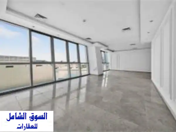 شقة فاخرة للبيع: مجددة 3 غرف نوم + خادمة بزيزاج...