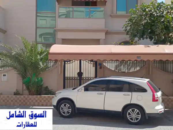 فيلا للإيجار بقلالي، المحرق: سكن فاخر أو مشروع...