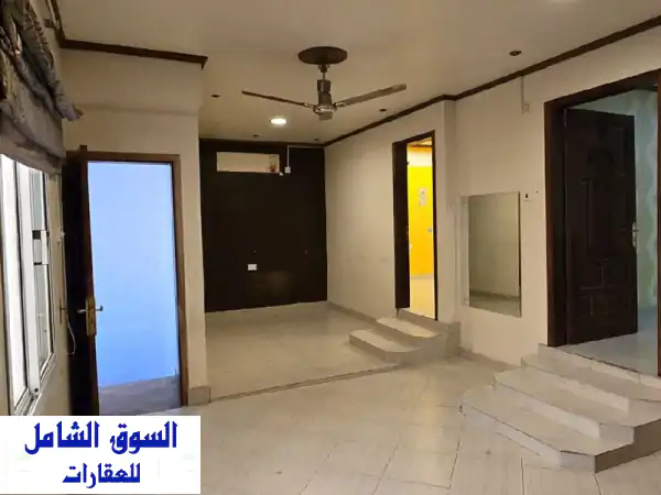فرصة العمر بمدينة عيسى: بيت طابقين 175م²، 5 غرف،...