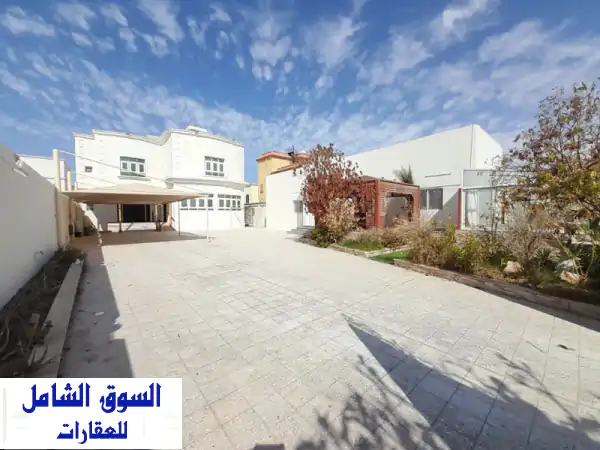 فيلا للبيع مدينة الشامخة موقع مميز وتشطيب ممتاز...