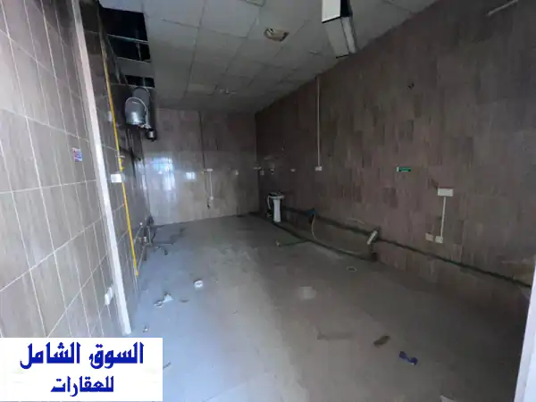 فرصة ذهبية: محل تجاري للإيجار السنوي في شارع...