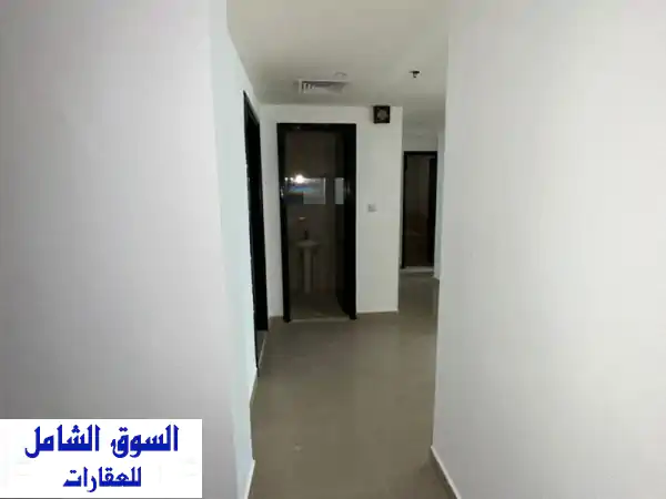 للبيع في الشارقة  منطقة الخان شقة مميزة بموقع حيوي...