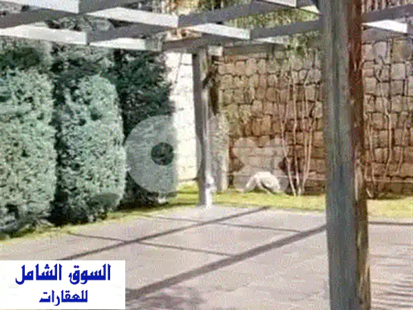 فيلا فاخرة للبيع في بيت مسك، لبنان | تريبلكس...
