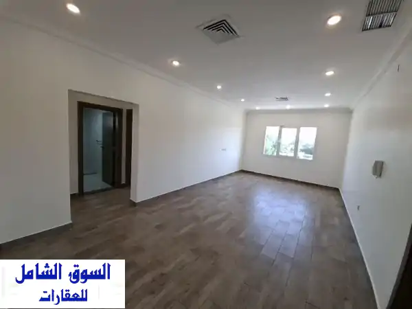 شقة مفروشة فاخرة للايجار بفنيطيس: 3 غرف، شارع...