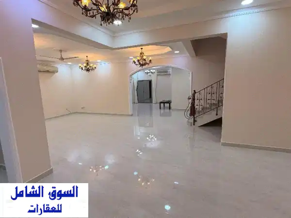 فيلا للإيجار بمدينة عيسى للعائلات: فخامة، راحة،...