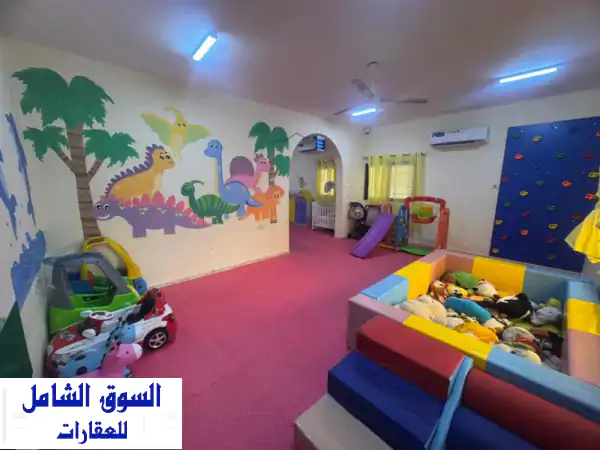 فرصة استثمارية مميزة: مركز تسلية وألعاب أطفال للبيع في الروضة 1 عجمان - فيلا تجارية بموقع حيوي | مشروع جاهز قابل للتحويل لروضة أطفال!