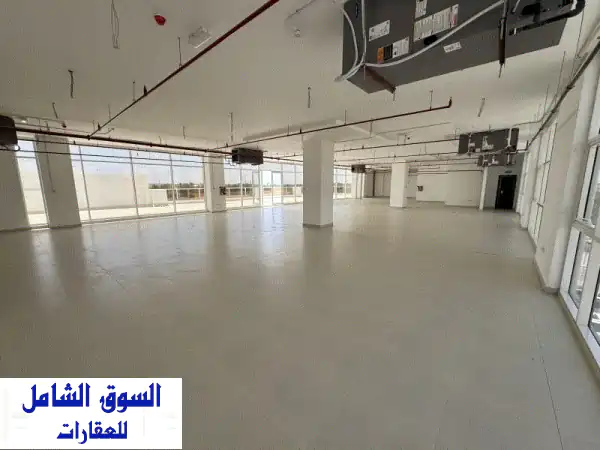 مبنى تجاري فاخر للإيجار في المويجعي، العين...