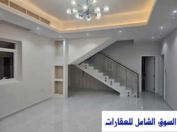 فيلا مستقلة فاخرة للإيجار في الحليو 2 عجمان: 3 غرف نوم، مجلس، صالة | تكييف مركزي | موقع عائلي راقٍ مقابل برج فام | خصوصية وراحة استثنائية