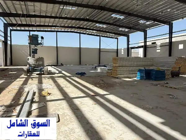 متاح للبيع في أم القيوين ام الثعوب مستودع مساحة الأرض 29000 قدم المبنى 25000 قدم كهرباء 350 السعر ...