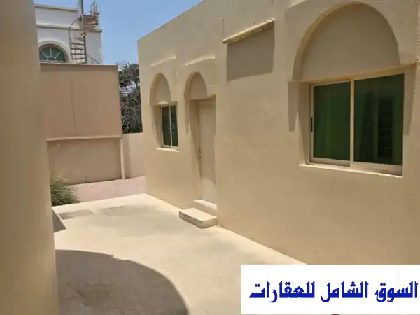 إيجار فيلا فى الشارقة المنطقة الرماقية للإيجار في