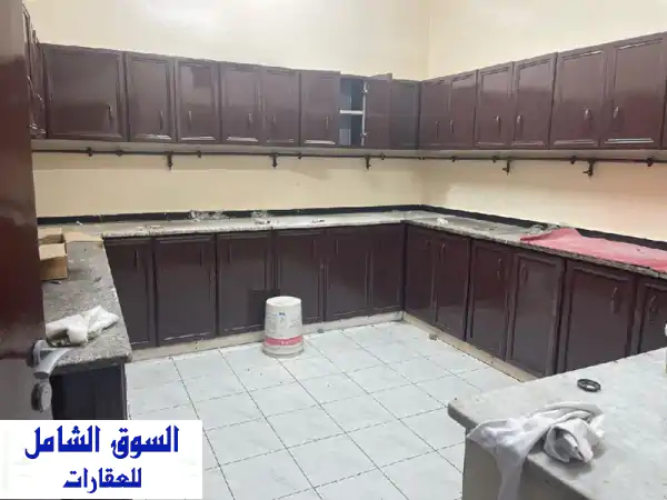 مصنع + مكاتب + سكن عمال للإيجار في الجرف الصناعية 2...