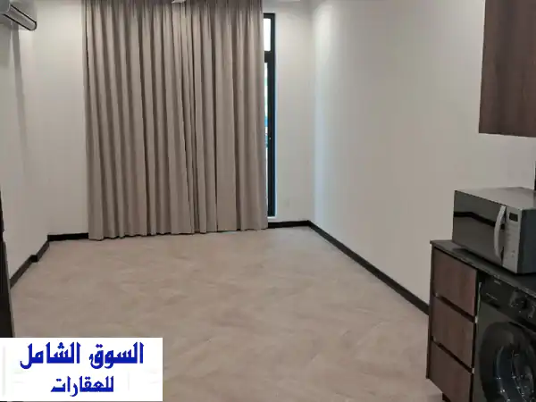 للإيجار شقة نصف مفروشة في الرفاع قرب مجمع اللولو....