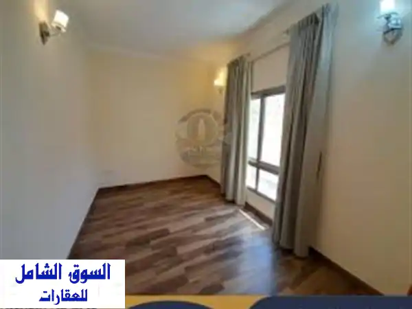 شقة أحلامك بالحد: نصف فرش، شاملة الكهرباء بـ200 د.ب...