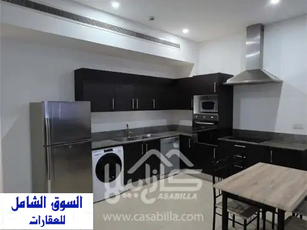 للبيع شقة في الجفير، مفروشة بالكامل في برج راقي. أولاً، تفاصيل الشقة: غرفة ماستر مع حمام، صالة ...