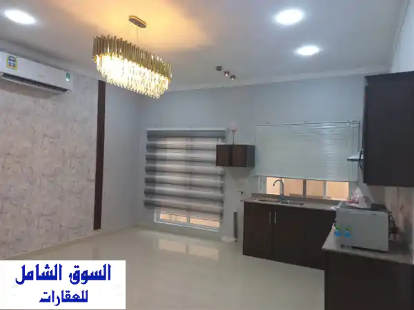 للايجار شقة راقية في توبلي شامله الكهرباء ب ٢٨٠ لمت ٣٠
