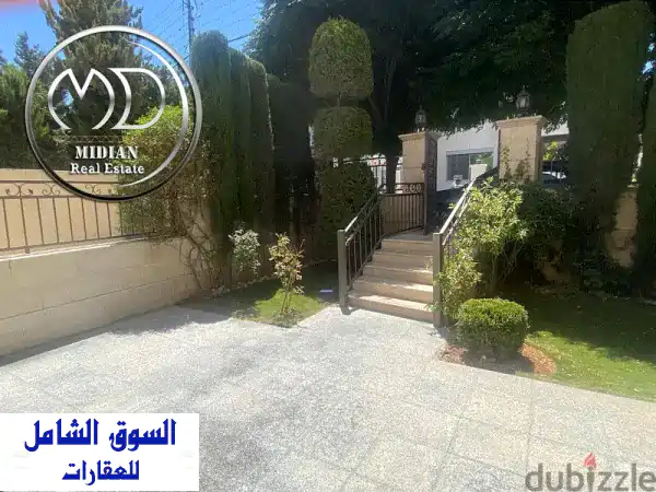 شقة أرضية دوبلكس للبيع ضاحية النخيل مساحة 275 م مع ترس...