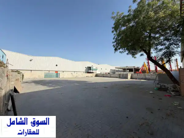 فرصة مميزة للإيجار حوطة في الصناعية 13 بموقع استراتيجي على الشارع الرئيسي، بمساحة كبيرة وتجهيزات ...