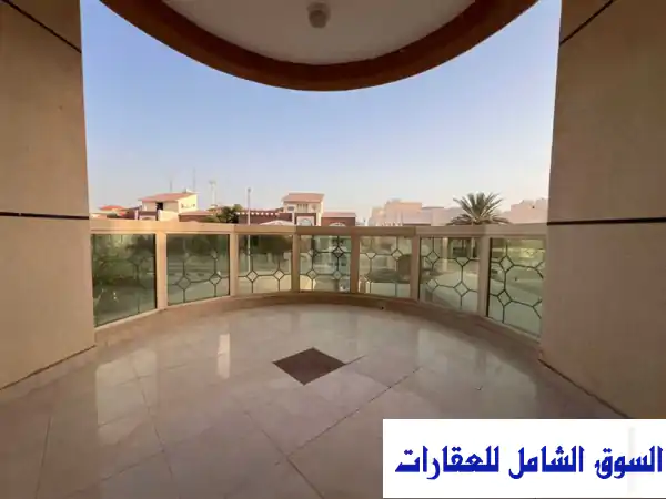 للايجار: فيلا فاخرة مستقلة في شرقان الشارقة | مسبح...