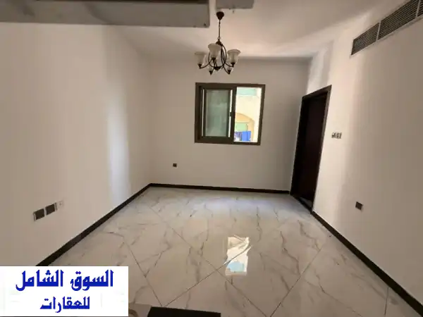 فرصة ذهبية: استوديو فسيح للإيجار السنوي بالروضة...
