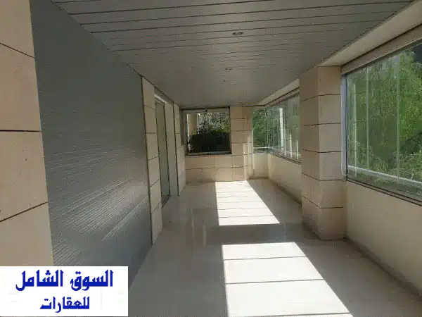 شقة ديلوكس عصرية (3 غرف نوم) للبيع في قلب الأشرفية...