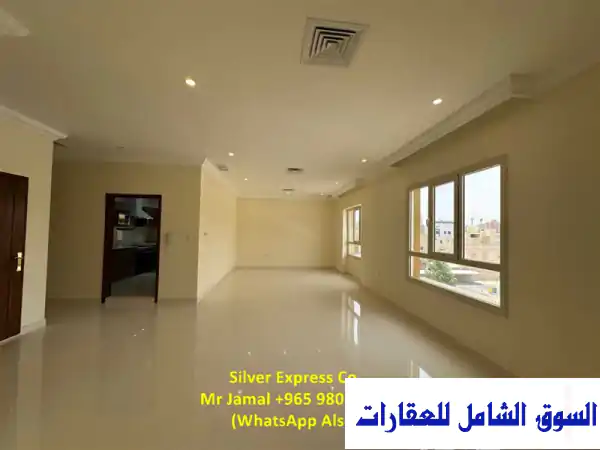 شقة رائعة وجميلة بثلاث غرف نوم في منطقة...