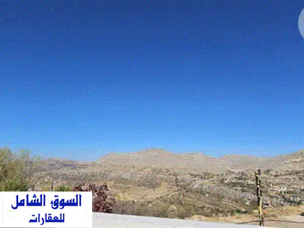 فيلا للإيجار في نادي فقعرا | تريبلكس شبه منفصلة فاخرة – استمتع بالخصوصية والراحة