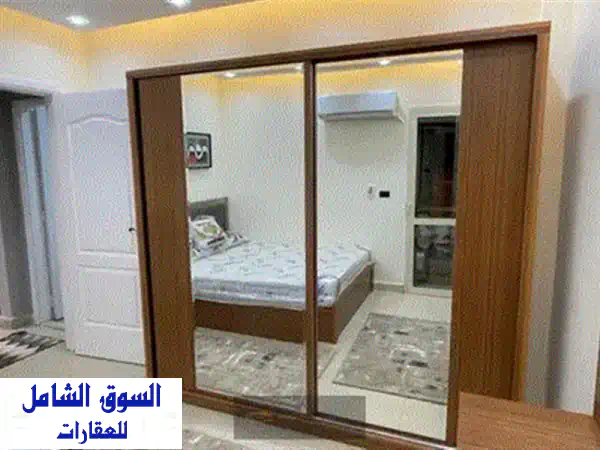 شقة مميزة للبيع في موقع هادئ في حي المستقبل مدنيه الشيخ زايد مناسبة جدًا للاستثمار بعائد إيجاري ممتاز