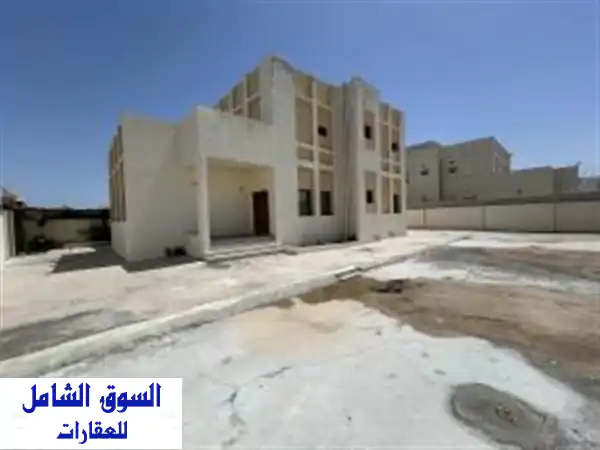 فرصة ذهبية: فيلا عائلية فسيحة للايجار بسيلية...