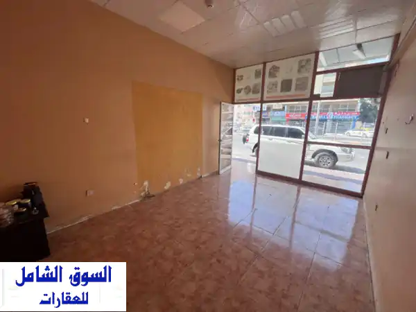 فرصة استثمارية: محل تجاري للإيجار السنوي في النعيمية 2 عجمان - موقع استراتيجي على شارع الكويت (35000 درهم)