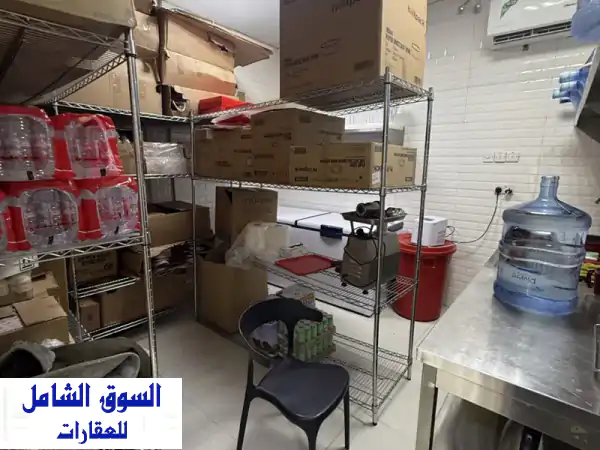 للبيع مطعم في صناعية هيلي جاهز بكافة المعدات