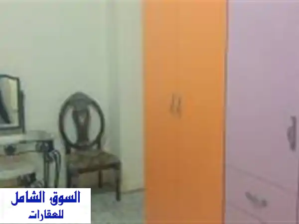 غرفة خاصة راقية للإيجار لبنت في شقة عائلية...