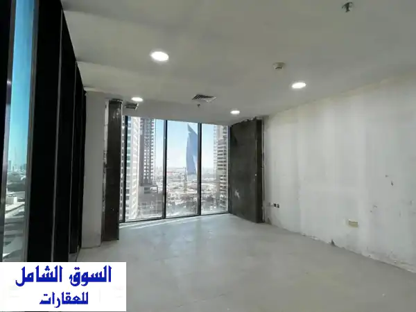 فرصتك الذهبية! مكتب تجاري فاخر للإيجار...