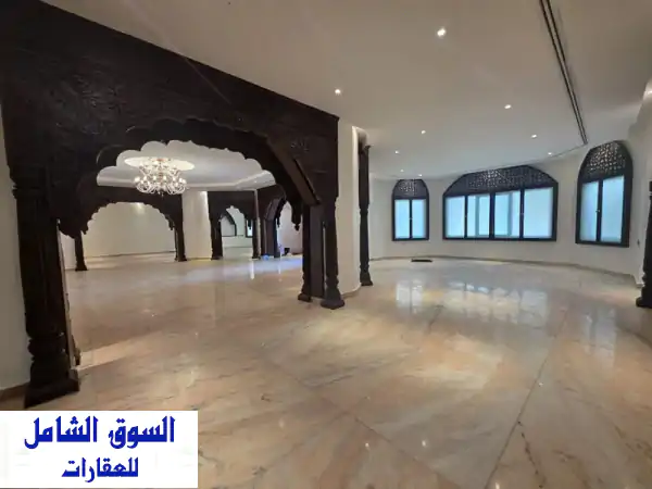 للإيجار فيلا في مشرف، 6 غرف، مساحة 500 متر مربع، تتكون...