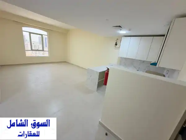 شقة أول ساكن للإيجار السنوي في كورنيش عجمان، أول...