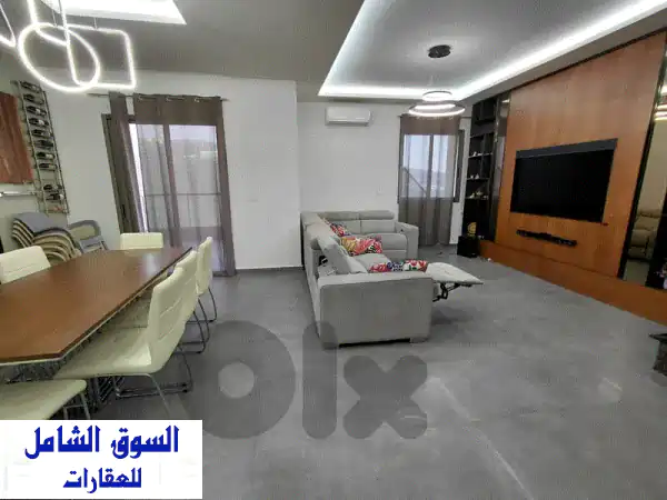 شقة فاخرة للبيع في بلاط جبيل - GMB351 SZ - روف خاص...