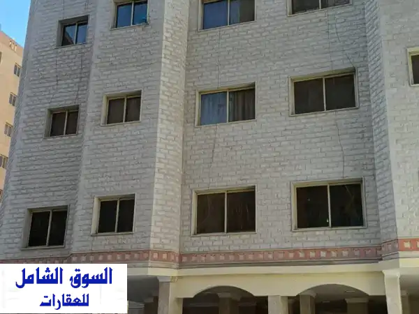 فرصة استثمارية نادرة! عمارة زاوية للبيع بالفروانية...