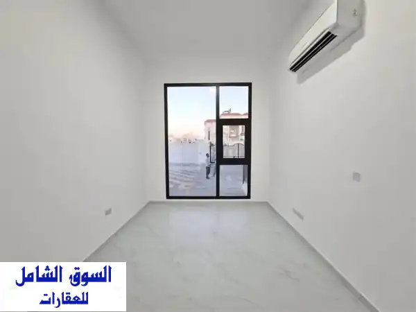 شقة للإيجار بأبوظبي، مدينة الرياض | غرفتين وصالة بـ...