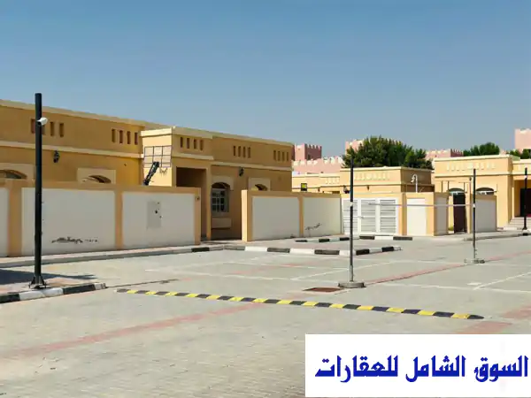 فلل أرضية فاخرة للإيجار بكمبوند أم صلال، قطر - 3 غرف، مسبح، جيم للعائلات | تشطيب سوبر لوكس