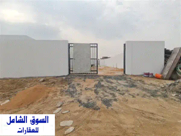 للإيجار حوطة في الصجعة الصناعية  الشارقة مساحة 6700 قدم مربع، موقع مميز مناسب للتخزين والأنشطة ...