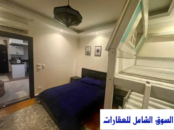 استوديو فاخر الترا سوبر لوكس للإيجار بالشويفات، التجمع الخامس | مفروش بالكامل 100م بلكونة
