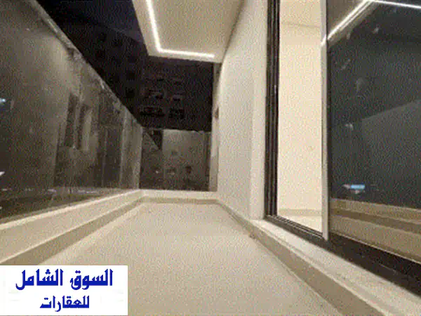 البحرين  الحد / للبيع شقة جديدة. مع المكيفات. نظام عربي. تتكون من مجلس مستقل، صالة كبيرة، 3 غرف ...